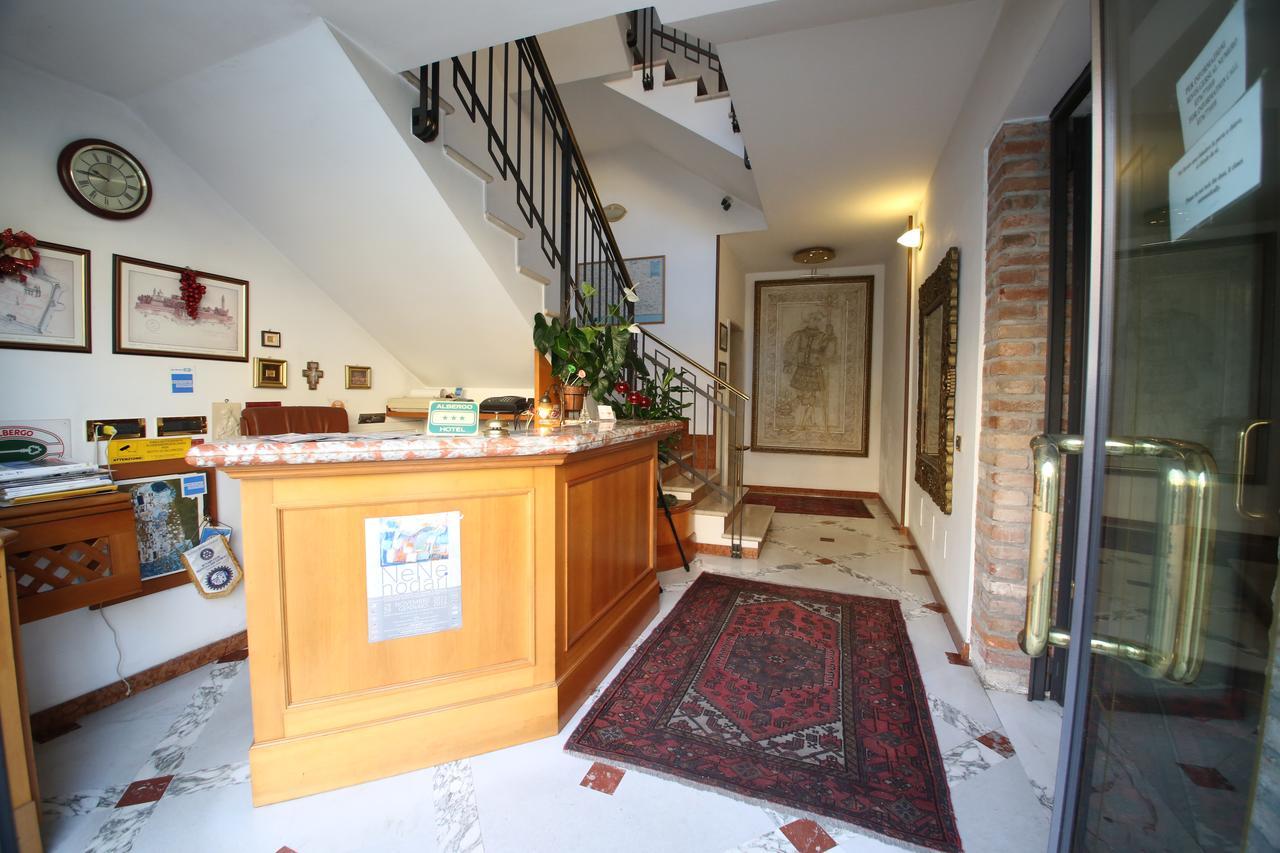Hotel Paris Castel Goffredo ภายนอก รูปภาพ